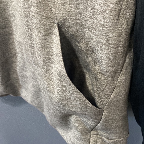NIKE | Men’s DriFit Big Swoosh Hoodie - Picture 7 of 7